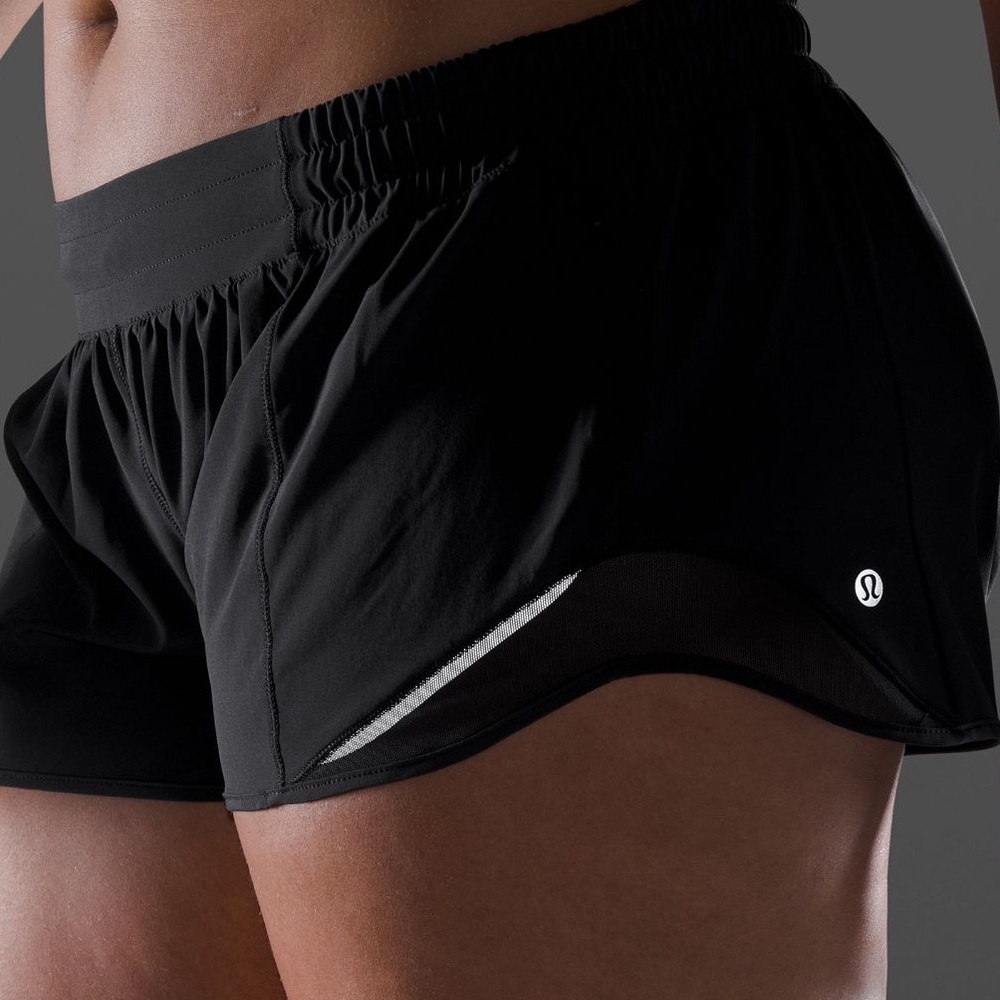 LuLulemon Hotty Hot Low Rise Black Shorts